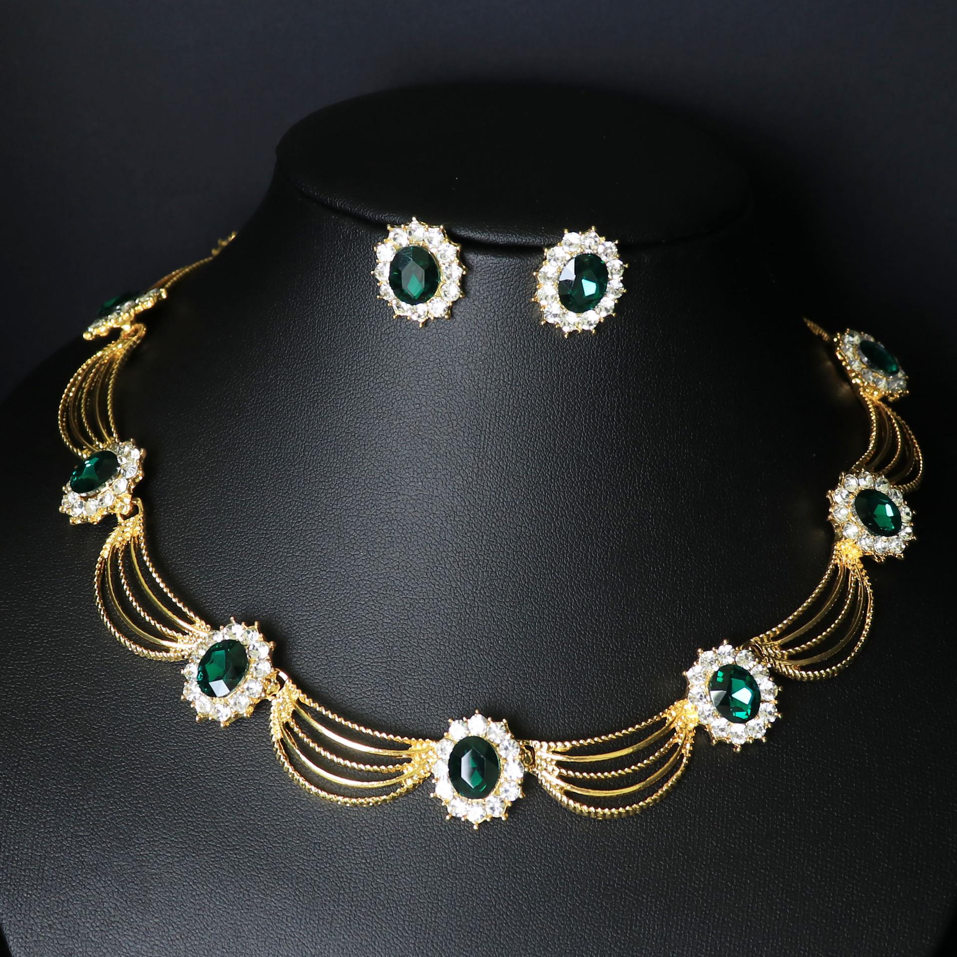 Товар Серьги Комплект Цепочка 2-х Части Кристалл Стеклянный Сплав Платье Аксессуары Женское Ожерелье зелёный
Товар Серьги Комплект Цепочка 2-х Части Кристалл Стеклянный Сплав Платье Аксессуары Женское Ожерелье зелёный