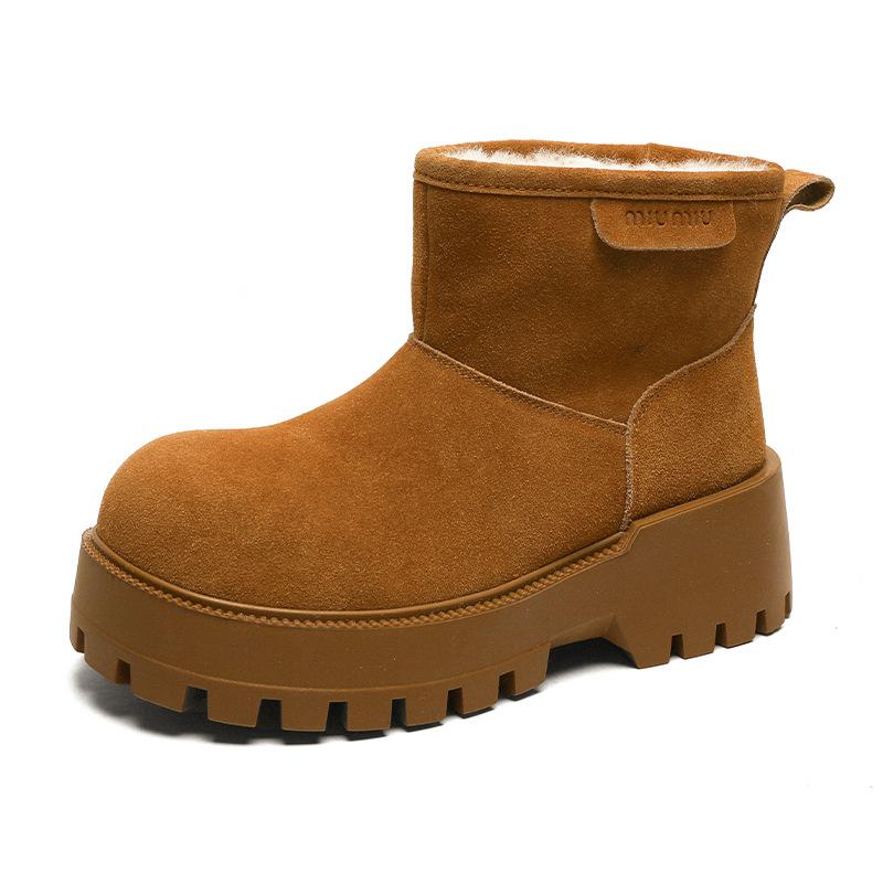 Cowhide fashion leather short boots Martin boots versatile fashion autumn and winter new casual women s shoes 40
Cowhide fashion leather short boots Martin boots versatile fashion autumn and winter new casual women s shoes 40