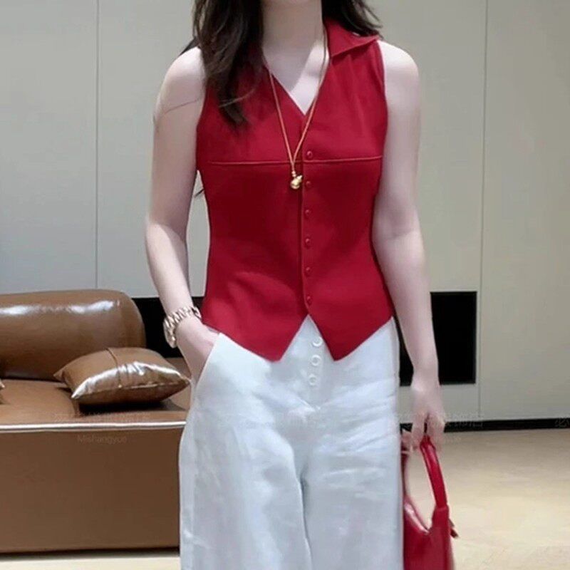Plus-Size Polo Collar Sleeveless Knit Top for Women, 2026 Summer New Style, Slimming Cardigan Vest for Curvy Women Red Premium Version XL(Suggestion 57.5-65kg)
Plus-Size Polo Collar Sleeveless Knit Top for Women, 2026 Summer New Style, Slimming Cardigan Vest for Curvy Women Red Premium Version XL(Suggestion 57.5-65kg)