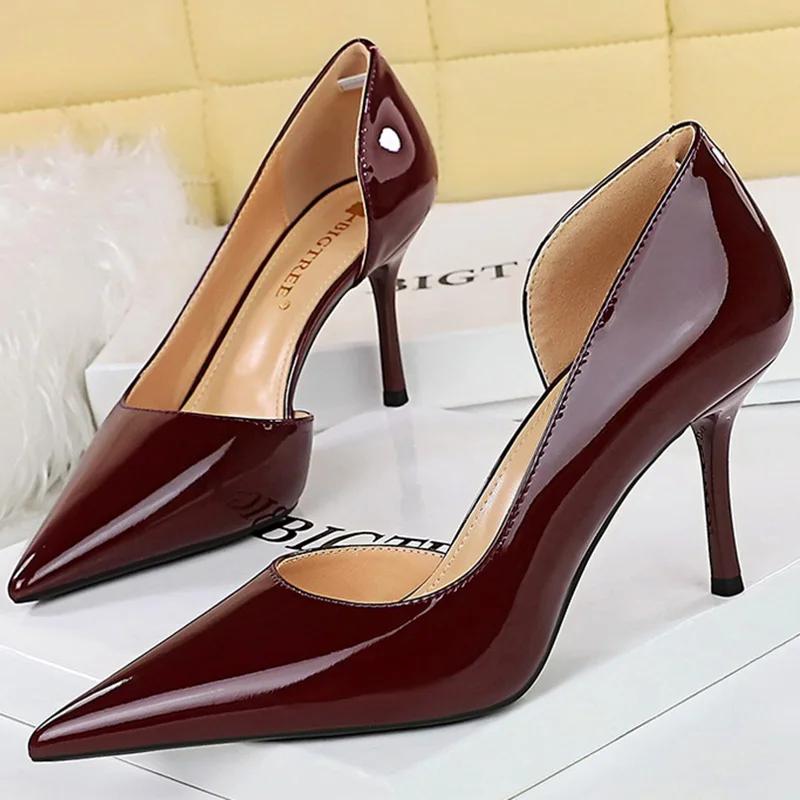 Size 34-43 Women 8cm Thin High Heels Pumps Lady Shallow Pointed Toe Mid Heels Side Hollow Patent Leather Nude Burgundy Red Shoes 35 вино красного
Size 34-43 Women 8cm Thin High Heels Pumps Lady Shallow Pointed Toe Mid Heels Side Hollow Patent Leather Nude Burgundy Red Shoes 35 вино красного