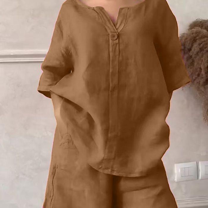 2025 Stylish Women s Two-Piece Set: Elegant Loose Top & High-Waist Solid Color Shorts XL хаки
2025 Stylish Women s Two-Piece Set: Elegant Loose Top & High-Waist Solid Color Shorts XL хаки