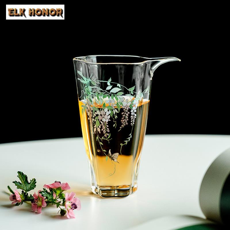 145ml Exquisite Wisteria Flower Glass Tea Pitcher High Temperature Resistant Cha Hai Justice Cup Mug Chinese Tea Set Accessories
145ml Exquisite Wisteria Flower Glass Tea Pitcher High Temperature Resistant Cha Hai Justice Cup Mug Chinese Tea Set Accessories