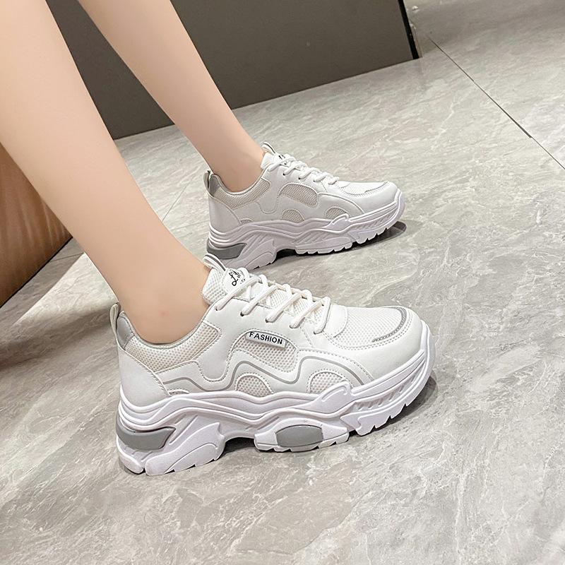 Летние новые дышащие удобные кроссовки для папы от интернет-знаменитости, женские 2025, на платформе-маффин, повседневная спортивная модная сетчатая обувь 36 серый
Летние новые дышащие удобные кроссовки для папы от интернет-знаменитости, женские 2025, на платформе-маффин, повседневная спортивная модная сетчатая обувь 36 серый