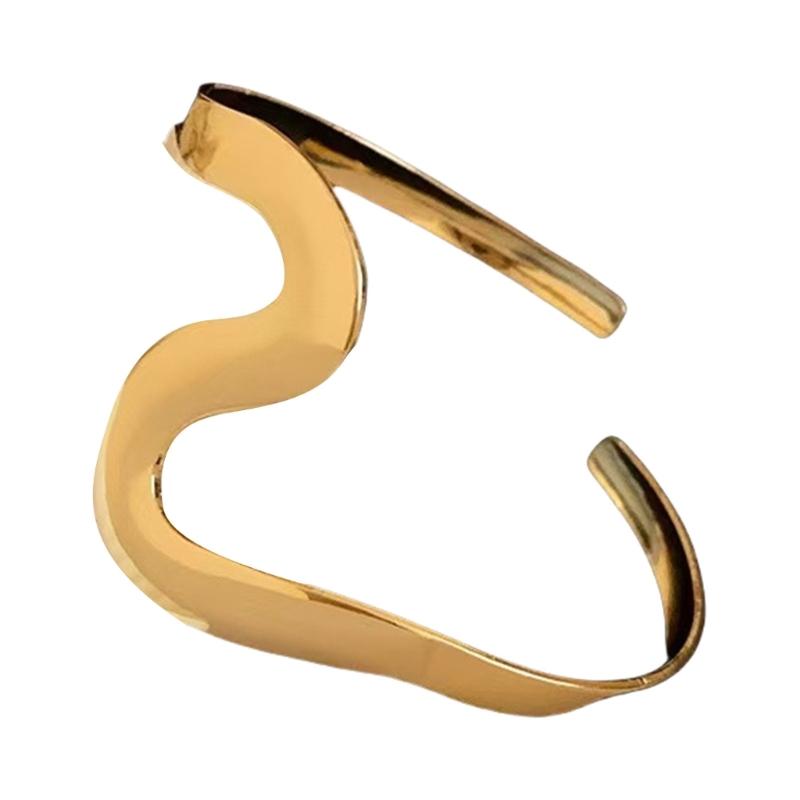 Trendy Irregular Bangles Geometric Wide Cuff Bracelets Exaggerated Bracelet Suitable for Couples and Party Occasions
Trendy Irregular Bangles Geometric Wide Cuff Bracelets Exaggerated Bracelet Suitable for Couples and Party Occasions