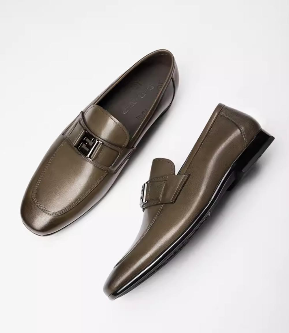 2024 summer casual leather shoes, men s real leather one foot wearing loafers, breathable and fashionable style business m 44 чорний
2024 summer casual leather shoes, men s real leather one foot wearing loafers, breathable and fashionable style business m 44 чорний
