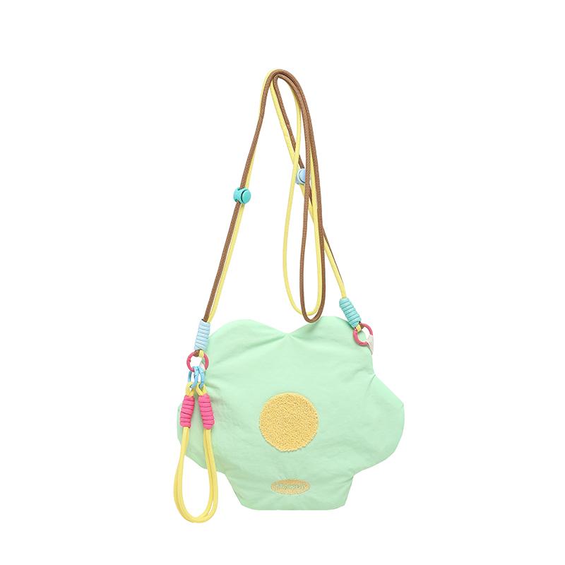 Fashion Cute Flower Shaped Crossbody Bag for Kids New Casual Candy Color Sweet Shoulder Bags Kawaii Polka Dot Padded Mini Bags зелёный
Fashion Cute Flower Shaped Crossbody Bag for Kids New Casual Candy Color Sweet Shoulder Bags Kawaii Polka Dot Padded Mini Bags зелёный