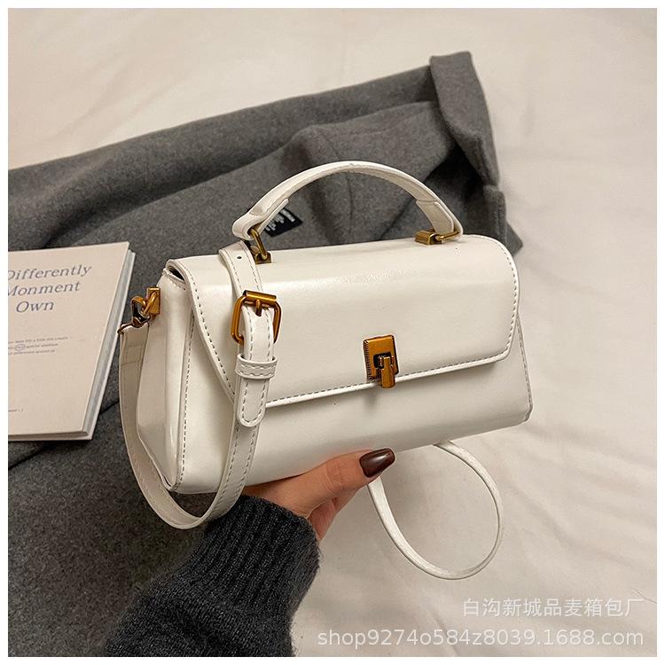 2025 new super fire small bag women s autumn and winter retro Sen Meng fashion messenger bag women s portable work small square bag
2025 new super fire small bag women s autumn and winter retro Sen Meng fashion messenger bag women s portable work small square bag