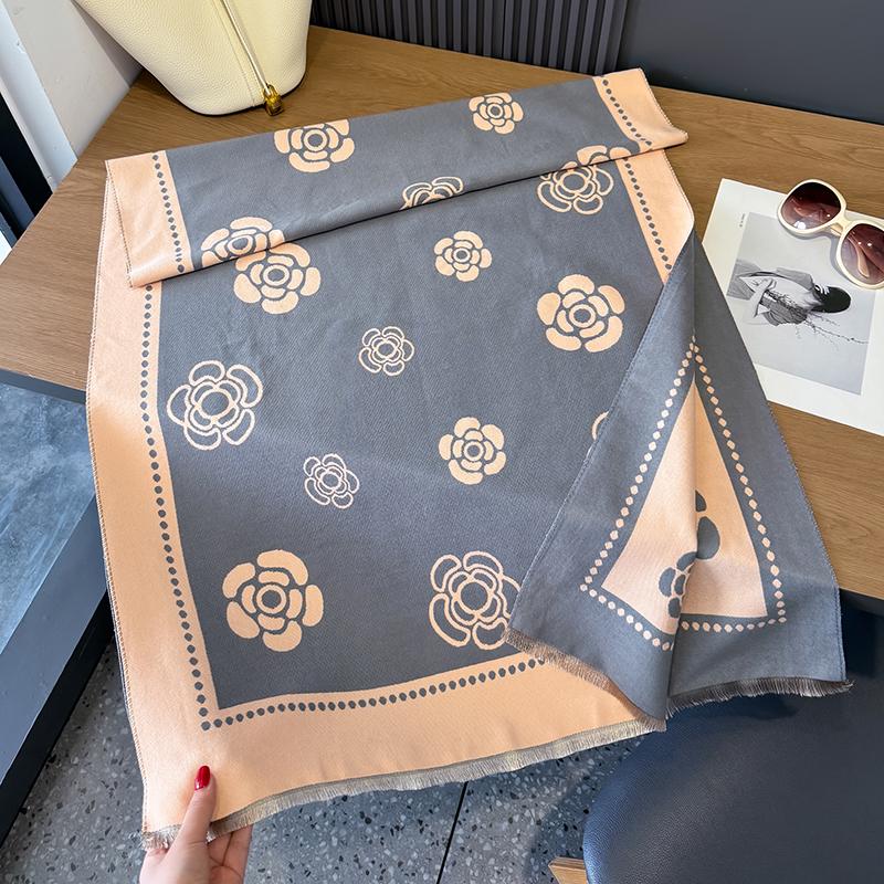 New Camellia Flower Cashmere Scarf Women Winter Shawl Warm Neckerchief Print Thick Blanket Poncho Bufanda Bandana Lady Headscarf
New Camellia Flower Cashmere Scarf Women Winter Shawl Warm Neckerchief Print Thick Blanket Poncho Bufanda Bandana Lady Headscarf