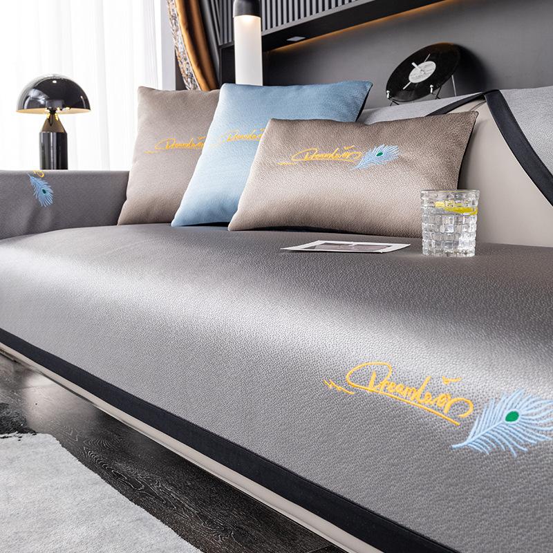 Летняя подушка для дивана из ледяного шелка, нескользящая подушка, четырехсезонный универсальный чехол для дивана, простой современный утолщенный 70*70cm
Летняя подушка для дивана из ледяного шелка, нескользящая подушка, четырехсезонный универсальный чехол для дивана, простой современный утолщенный 70*70cm