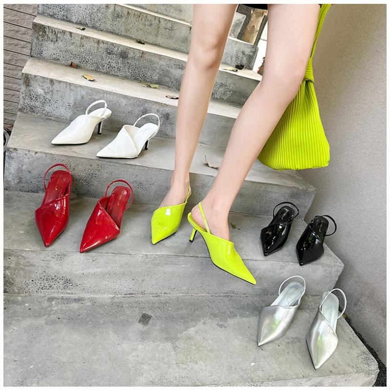 2025 spring and summer new products European and American solid color high-heeled sandals fashionable temperament pointed empty thin-heeled sandals 40 серебряный
2025 spring and summer new products European and American solid color high-heeled sandals fashionable temperament pointed empty thin-heeled sandals 40 серебряный