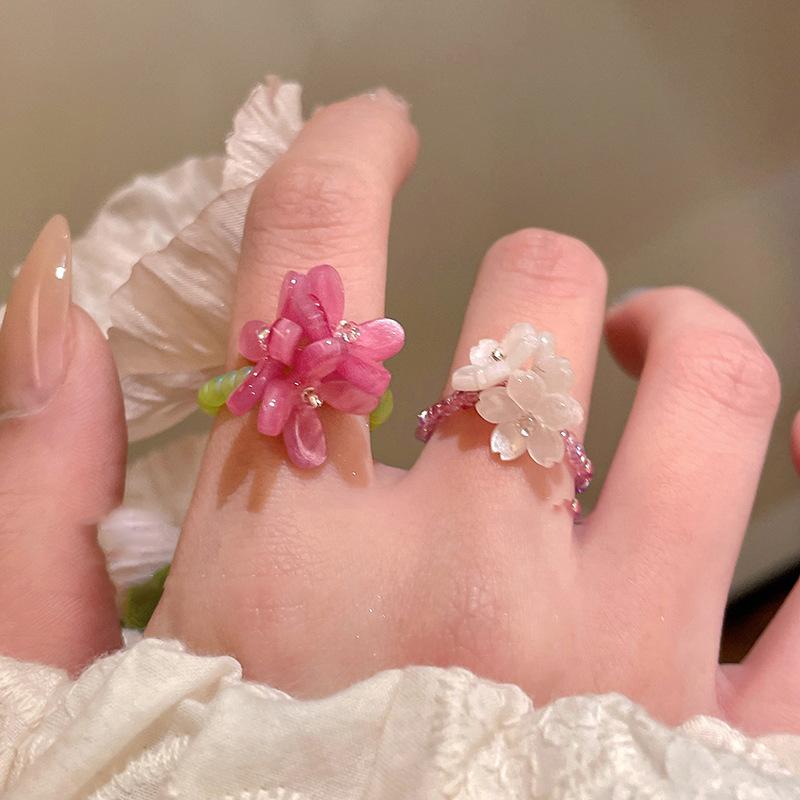 Resin flower rice bead elastic ring, sweet, small, fresh and fashionable index finger ring, versatile, niche, high-end jewelry for women
Resin flower rice bead elastic ring, sweet, small, fresh and fashionable index finger ring, versatile, niche, high-end jewelry for women