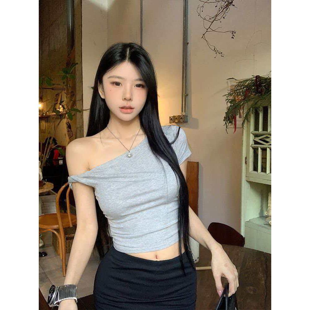 Unique design kinked slanted shoulder short-sleeved T-shirt women s summer new pure desire spice girl short top XL
Unique design kinked slanted shoulder short-sleeved T-shirt women s summer new pure desire spice girl short top XL