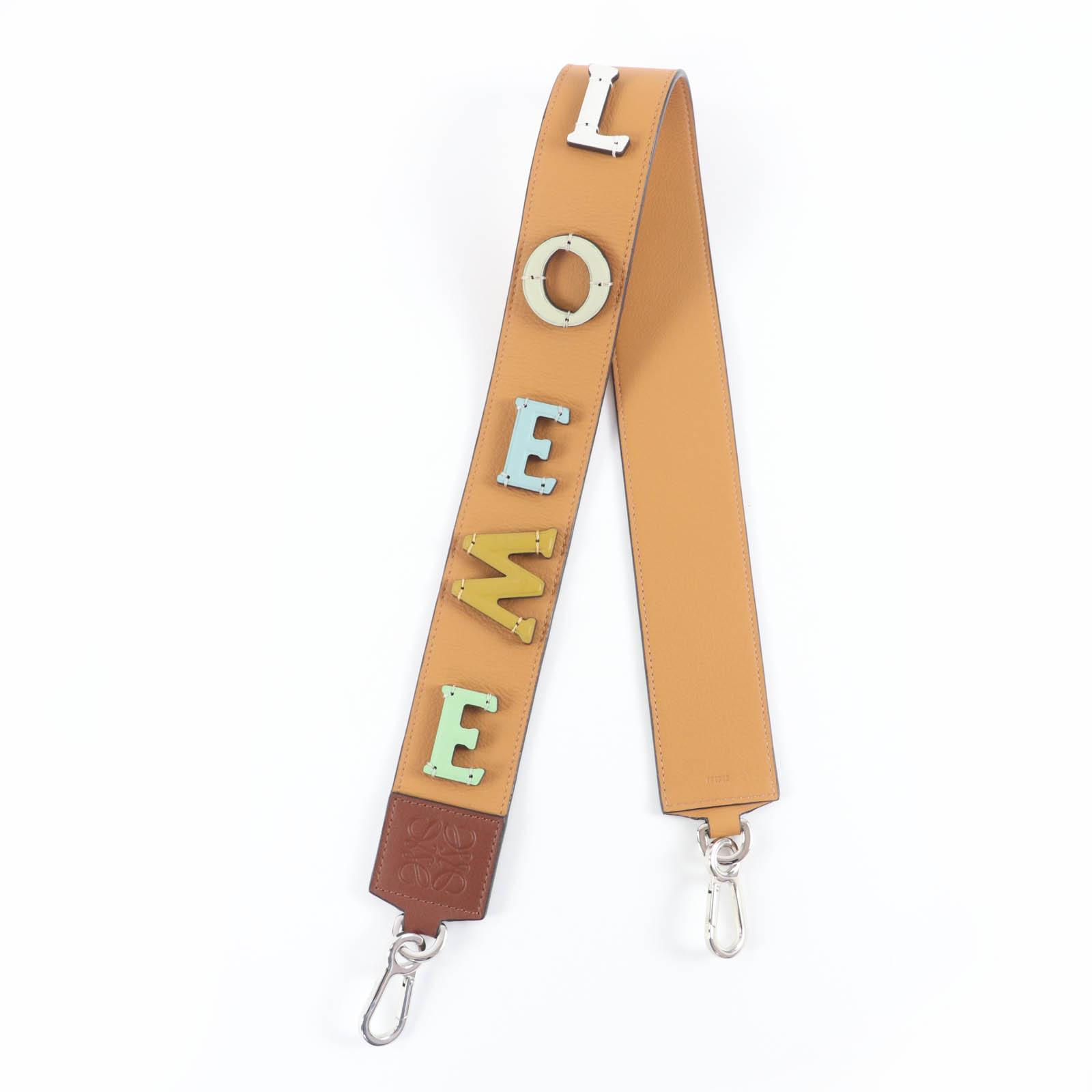 Відмінний ремінь через плече LOEWE Логотип Анаграма Шкіра Коричнева шкіра Жінки Вживаний
Відмінний ремінь через плече LOEWE Логотип Анаграма Шкіра Коричнева шкіра Жінки Вживаний