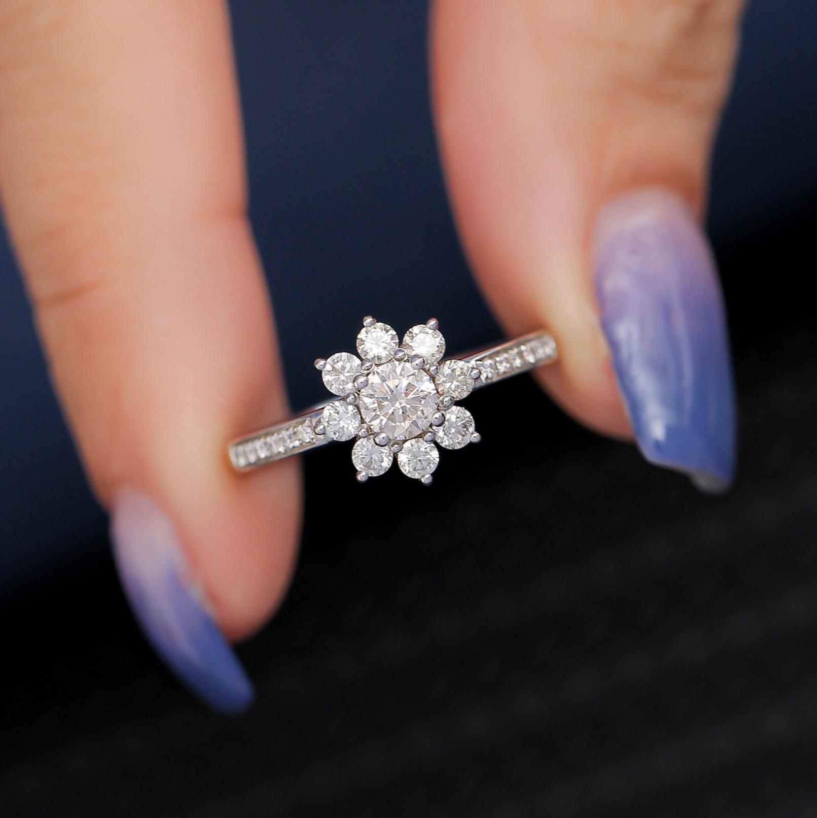 S925 Sterling Silver Flower Snowflake Zircon Ring for Women - Elegant French Design US Size 6
S925 Sterling Silver Flower Snowflake Zircon Ring for Women - Elegant French Design US Size 6