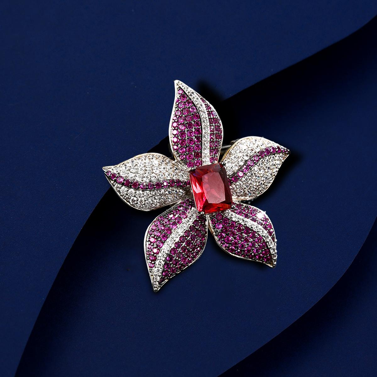 Autumn New Heavy Industry Design European Style All Zirconium Flower Brooch Coat Accessories Exquisite Fashion Versatile Brooch червоний
Autumn New Heavy Industry Design European Style All Zirconium Flower Brooch Coat Accessories Exquisite Fashion Versatile Brooch червоний