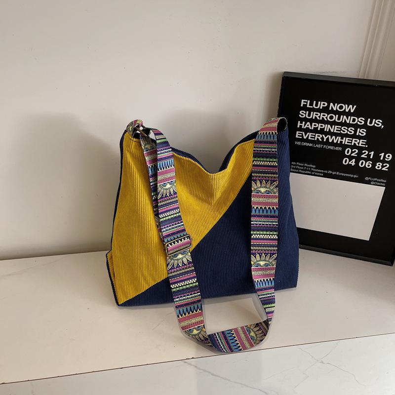 2025 Autumn Corduroy Shoulder Crossbody Bags For Women Patchwork Tote Bags Large Capacity Travel Commuting Handbags 34-37-14CM
2025 Autumn Corduroy Shoulder Crossbody Bags For Women Patchwork Tote Bags Large Capacity Travel Commuting Handbags 34-37-14CM