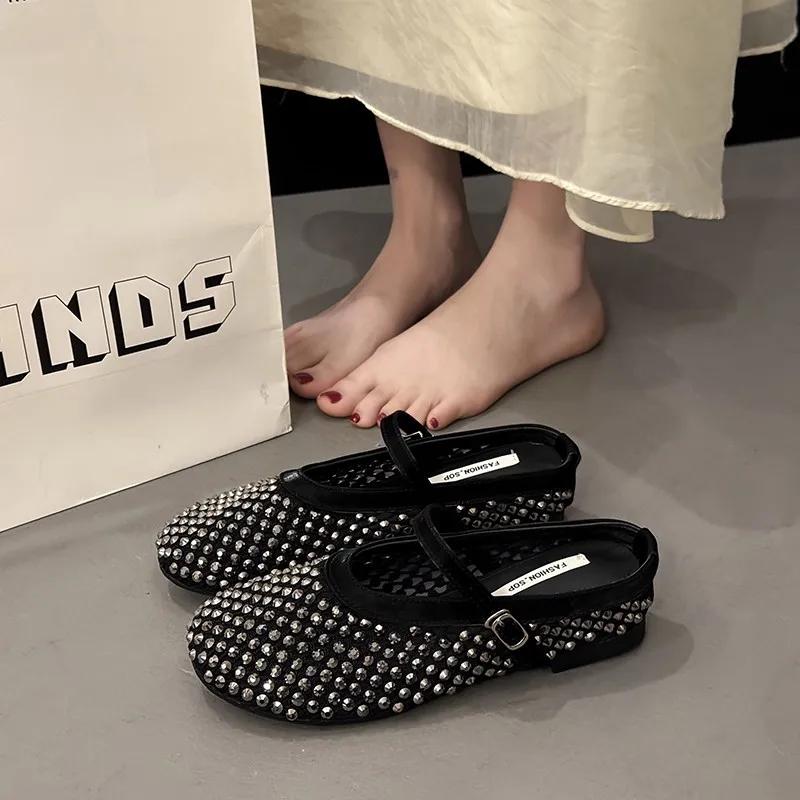 Fashion Rhinestone Women Flat Sandals 2025 New Temperament Soft Sole Mesh Sandals One-line Buckle Hollow Breathable Casual Shoes Women 35 чёрный
Fashion Rhinestone Women Flat Sandals 2025 New Temperament Soft Sole Mesh Sandals One-line Buckle Hollow Breathable Casual Shoes Women 35 чёрный