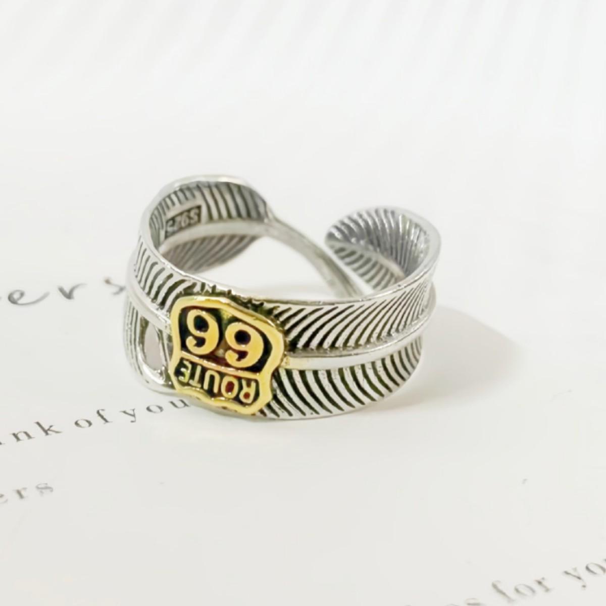 Chiba Route 66 Feather Ring: Retro Open Design for Men античний срібного кольору
Chiba Route 66 Feather Ring: Retro Open Design for Men античний срібного кольору