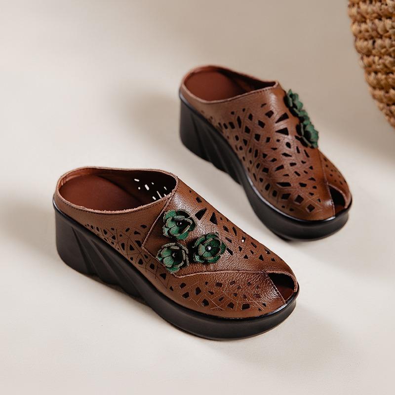 Летние новые женские туфли на платформе, шлепанцы с открытым носком, с цветочным перфорированным узором, уличные сандалии, дышащие сандалии-шлепанцы для мамы 40 темно-коричневого
Летние новые женские туфли на платформе, шлепанцы с открытым носком, с цветочным перфорированным узором, уличные сандалии, дышащие сандалии-шлепанцы для мамы 40 темно-коричневого