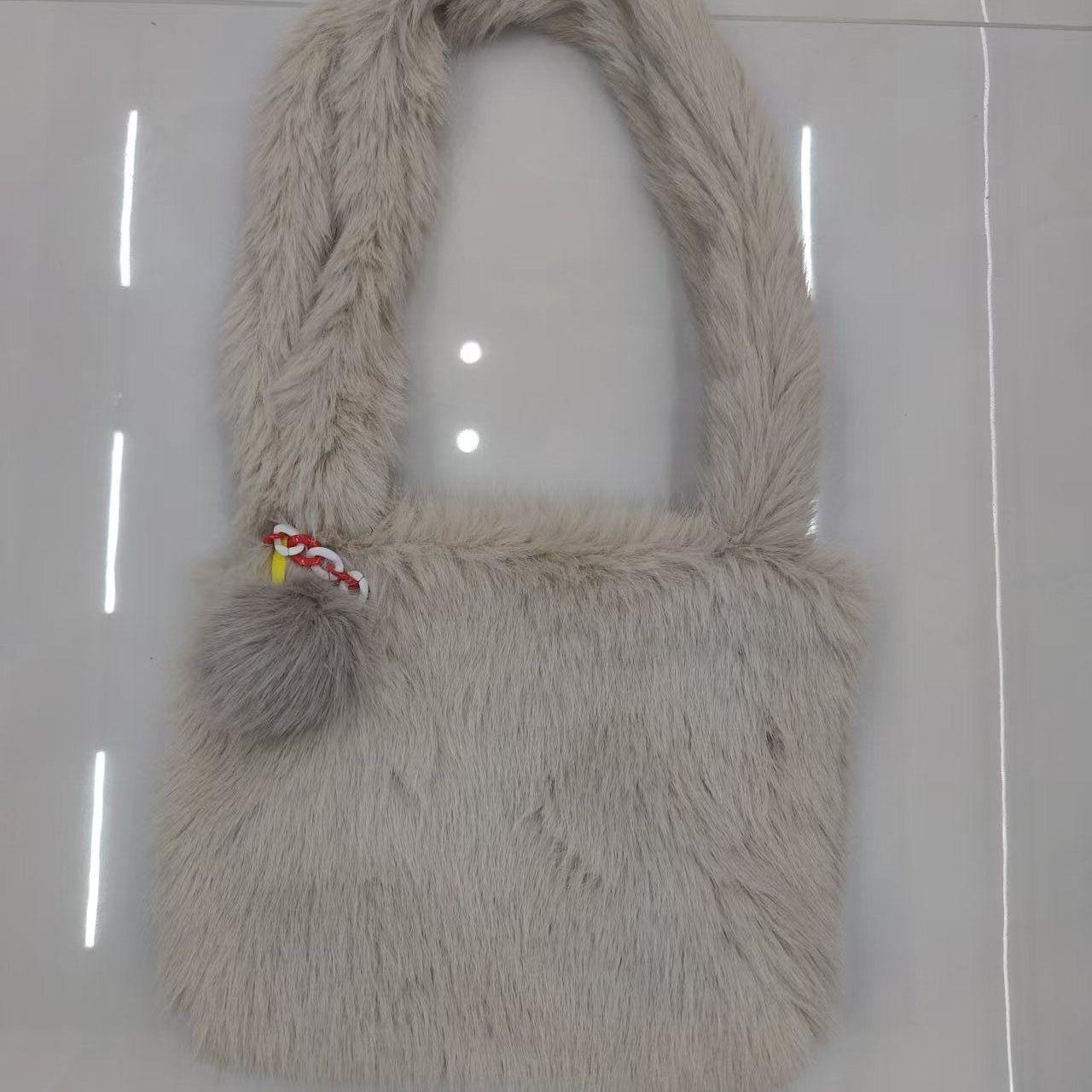 Fashion Solid Color Plush Handbag Women Soft Large Capacity Shoulder Bag Ladies Everyday Versatile Commute Minimalist Tote Bags хакі
Fashion Solid Color Plush Handbag Women Soft Large Capacity Shoulder Bag Ladies Everyday Versatile Commute Minimalist Tote Bags хакі