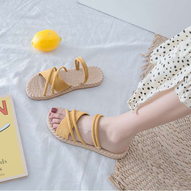 2025 spring and summer new wear sandals fashion one-word drag women s flat beach drag Roman ins cool slippers 40
2025 spring and summer new wear sandals fashion one-word drag women s flat beach drag Roman ins cool slippers 40