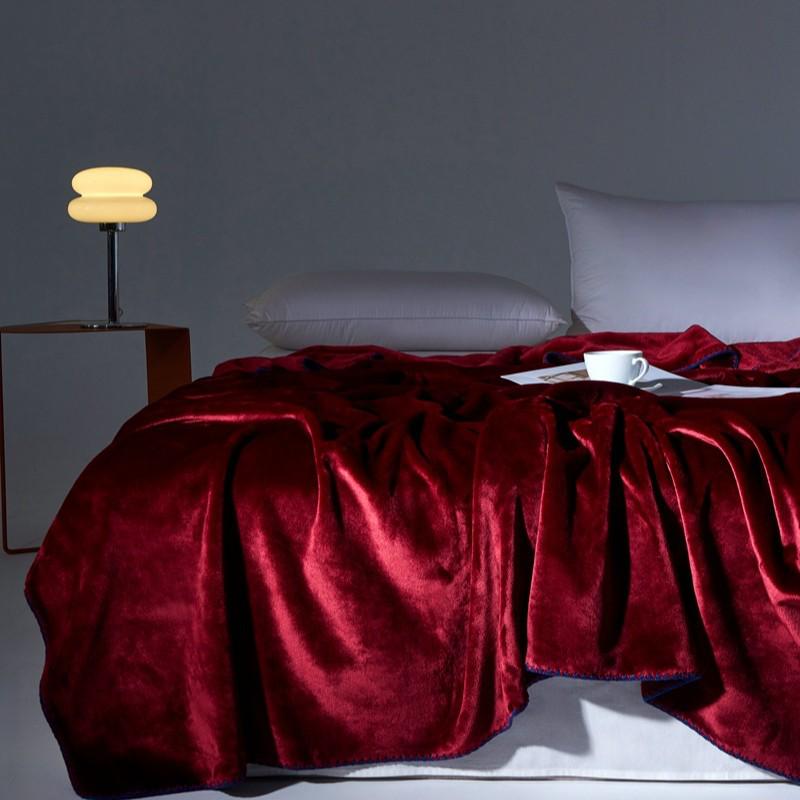 New Shell Edge Milk Fleece Blanket: Cozy, Thick, Solid Color Flannel for Autumn & Winter - Multi-functional Throw 100x70 cm
New Shell Edge Milk Fleece Blanket: Cozy, Thick, Solid Color Flannel for Autumn & Winter - Multi-functional Throw 100x70 cm