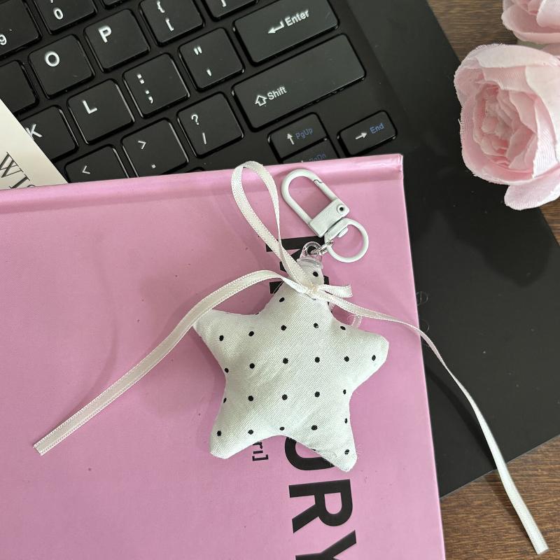 1/4pcs Polka Dot Plush Keychain Moon Star Heart Ribbon Bow Pendant Cute Hanging Ornament for Girls Bag Decoration
1/4pcs Polka Dot Plush Keychain Moon Star Heart Ribbon Bow Pendant Cute Hanging Ornament for Girls Bag Decoration