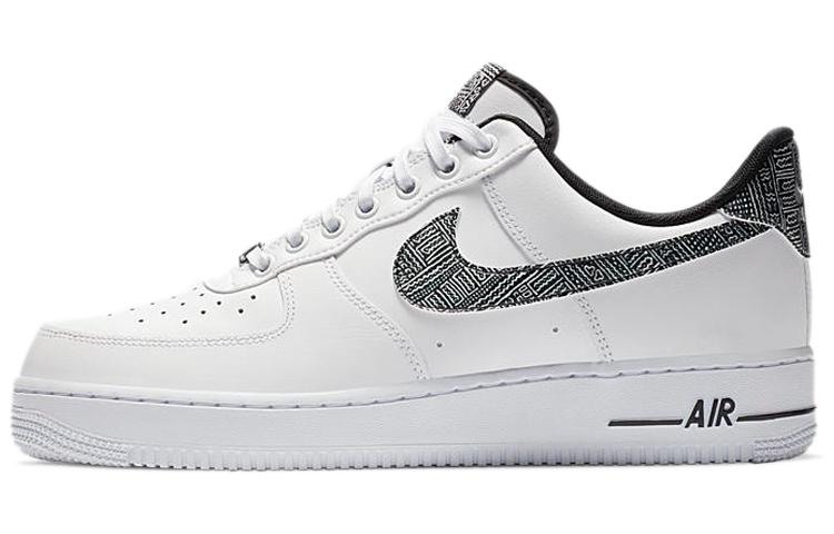 Nike Air Force 1 Low 07 White Metallic Silver CZ7933-100 38.5
Nike Air Force 1 Low 07 White Metallic Silver CZ7933-100 38.5