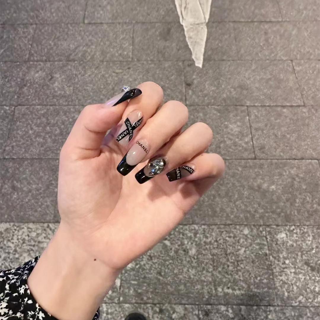 B434 Rhinestone T-Shape Wearable Nails - European & American Style, Internet Celebrity Dark Removable Nail Patches
B434 Rhinestone T-Shape Wearable Nails - European & American Style, Internet Celebrity Dark Removable Nail Patches