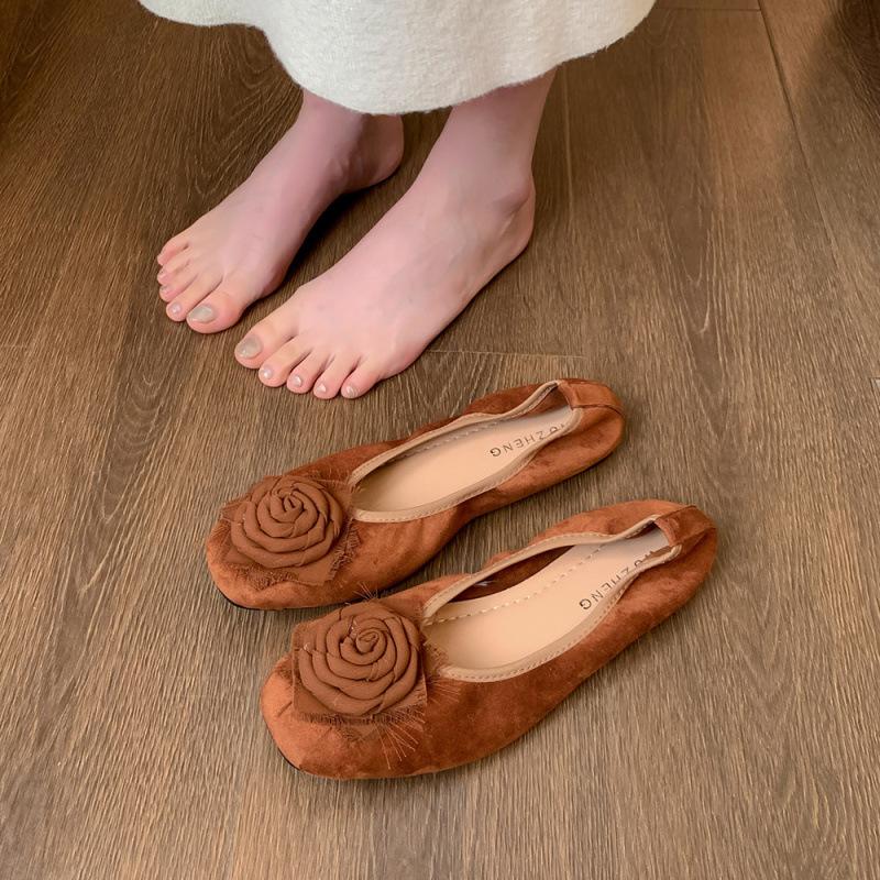 Evening wind single shoes women s 2025 spring new retro grandma shoes gentle wind flat lazy shoes Doudou shoes 35 коричневый
Evening wind single shoes women s 2025 spring new retro grandma shoes gentle wind flat lazy shoes Doudou shoes 35 коричневый