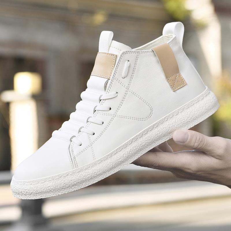 Autumn and winter men s casual high-top board shoes, first-layer cowhide large-size men s sports trendy shoes, comfortable sheepskin trendy 46 чорний
Autumn and winter men s casual high-top board shoes, first-layer cowhide large-size men s sports trendy shoes, comfortable sheepskin trendy 46 чорний