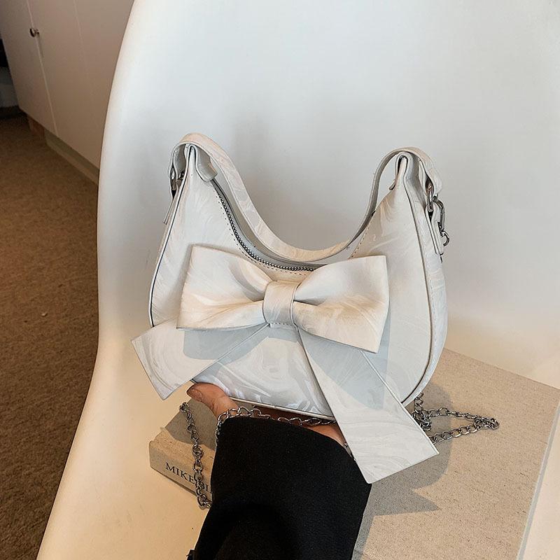 Niche Design Модная сумка-бантик для женщин Летняя простая повседневная сумка-полумесяц, модная женская сумка подмышкой
Niche Design Модная сумка-бантик для женщин Летняя простая повседневная сумка-полумесяц, модная женская сумка подмышкой
