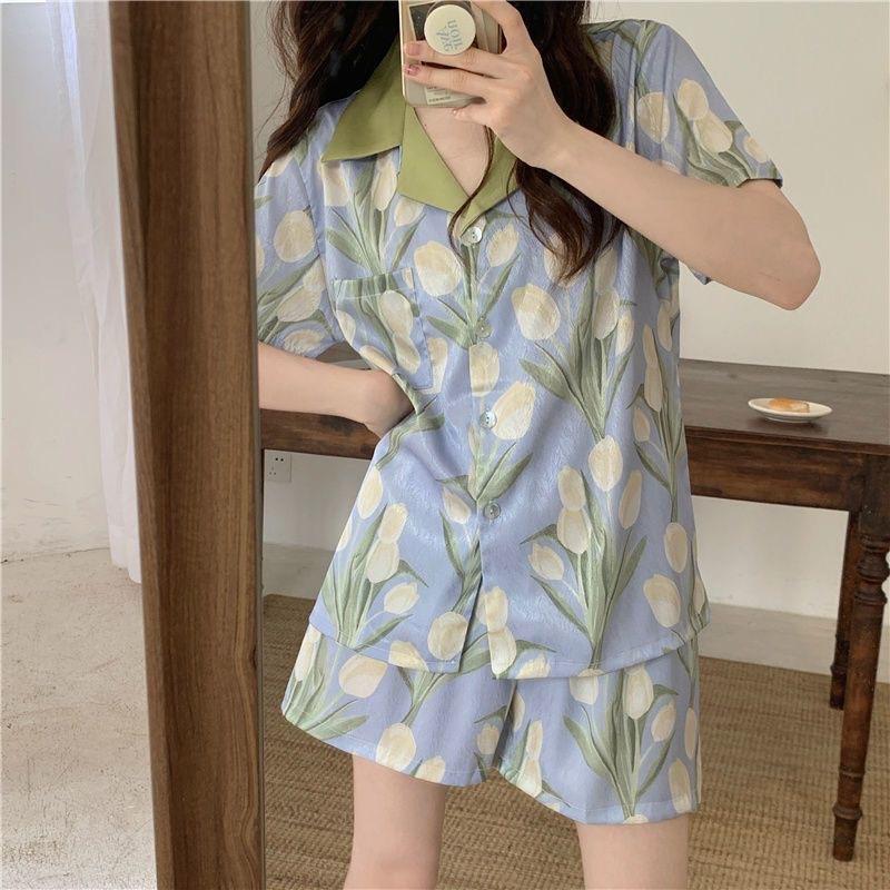 Retro pastoral tulip pajamas women s summer cardigan lapel short-sleeved shorts set can be worn outside loungewear XXL
Retro pastoral tulip pajamas women s summer cardigan lapel short-sleeved shorts set can be worn outside loungewear XXL