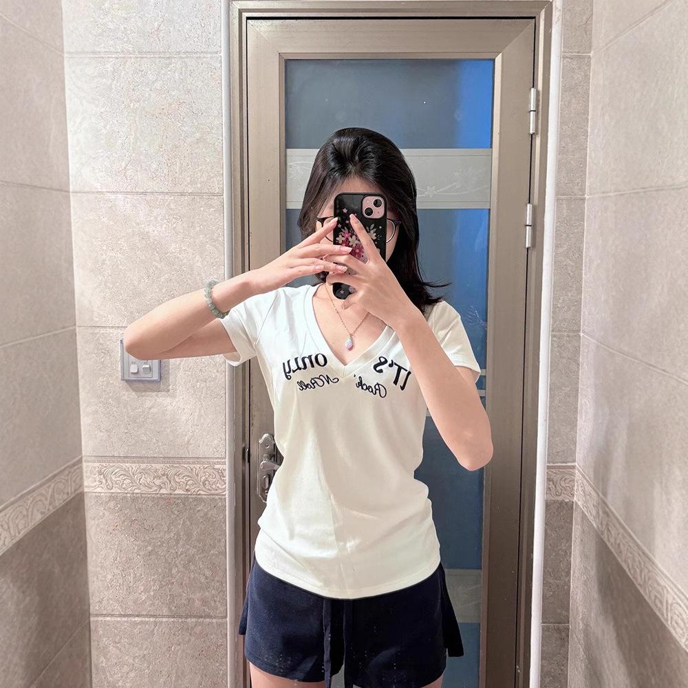Women s Summer V-neck Printed Short-Sleeve T-Shirt - Sweet & Spicy Slimming Design M (Premium Version)
Women s Summer V-neck Printed Short-Sleeve T-Shirt - Sweet & Spicy Slimming Design M (Premium Version)