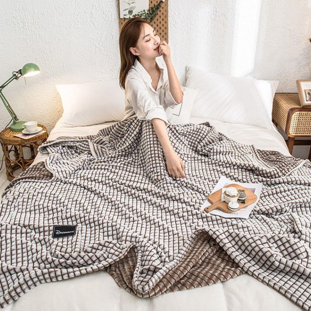 Breathable Nap Blanket Solid Color Sofa Blanket Household Sleeping Blanket Bedroom S хакі
Breathable Nap Blanket Solid Color Sofa Blanket Household Sleeping Blanket Bedroom S хакі