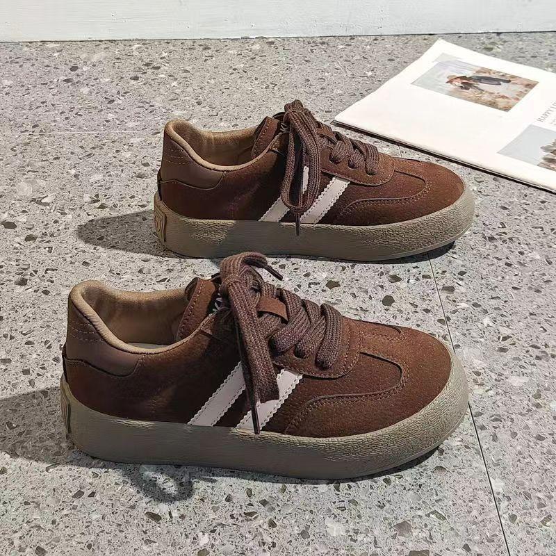 Немецкие кроссовки на толстой подошве, повседневные кроссовки для женщин, весенние, новые, ретро, легко сочетающиеся, черные, мягкие, высокие кроссовки 40
Немецкие кроссовки на толстой подошве, повседневные кроссовки для женщин, весенние, новые, ретро, легко сочетающиеся, черные, мягкие, высокие кроссовки 40