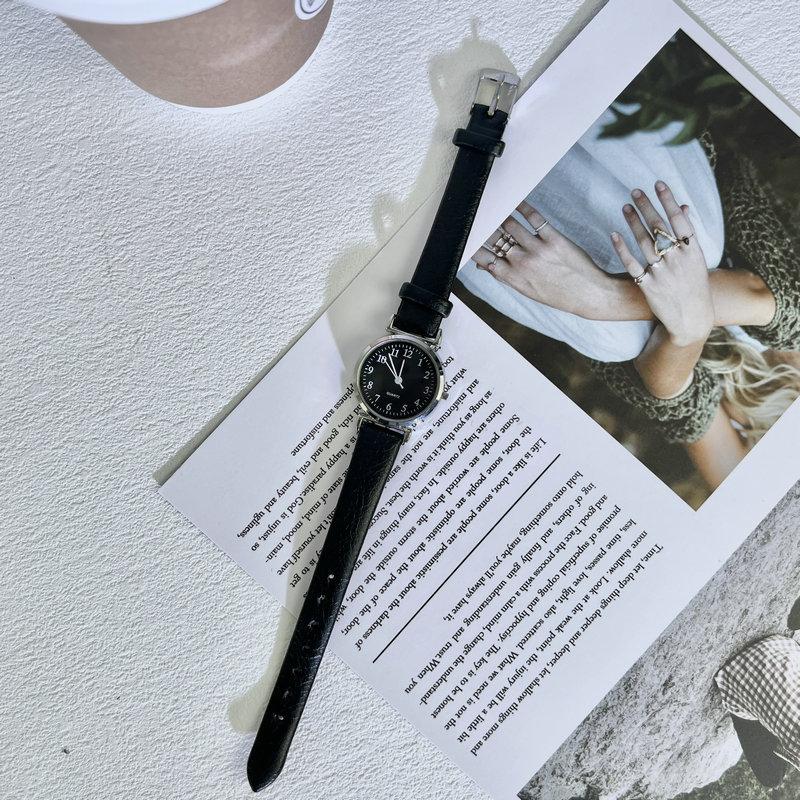 Watch Female Style Retro Literature And Art Student College Style Temperament Girl Simple Thin Strap Small Dial
Watch Female Style Retro Literature And Art Student College Style Temperament Girl Simple Thin Strap Small Dial