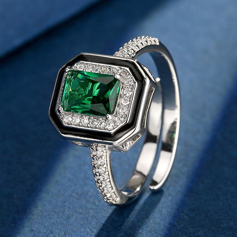 Ювелирные изделия Медное основание Позолоченное Ретро Имитация Изумруда Квадратный Бриллиант Простой Стиль Женский 6 * 8-5 * 7
Ювелирные изделия Медное основание Позолоченное Ретро Имитация Изумруда Квадратный Бриллиант Простой Стиль Женский 6 * 8-5 * 7