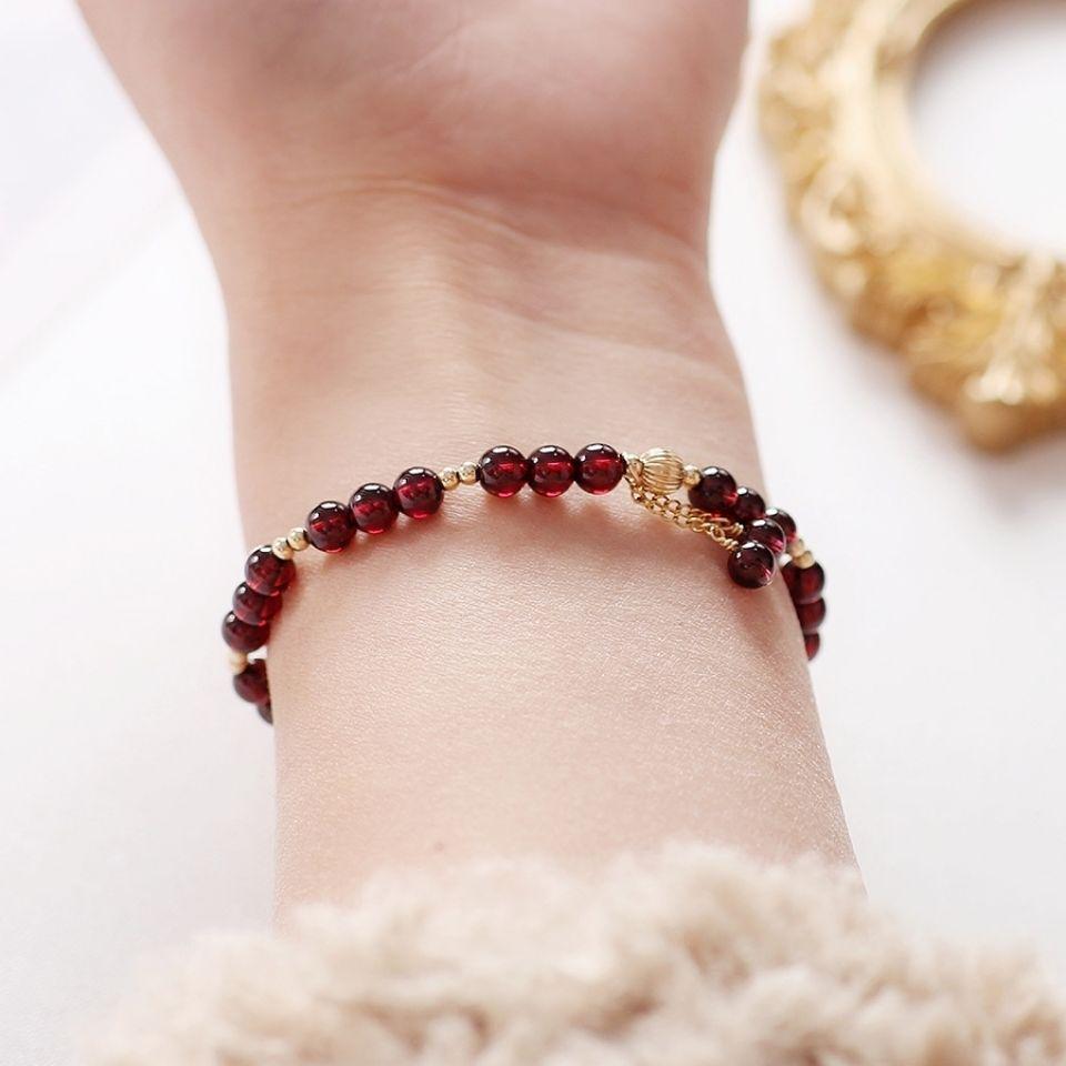 Elegant Crystal Garnet Bracelet for Women - Light Luxury Design, Perfect as a Best Friend or Student Gift
Elegant Crystal Garnet Bracelet for Women - Light Luxury Design, Perfect as a Best Friend or Student Gift