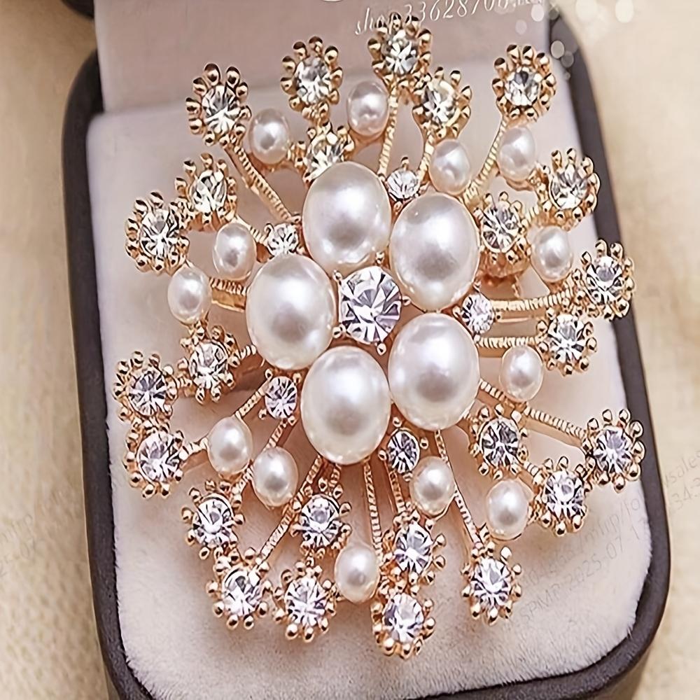 Elegant Faux Pearl & Rhinestone Snowflake Brooch Pin, Durable Zinc Alloy Sparkling Jewelry, Versatile for Women s Clothing
Elegant Faux Pearl & Rhinestone Snowflake Brooch Pin, Durable Zinc Alloy Sparkling Jewelry, Versatile for Women s Clothing