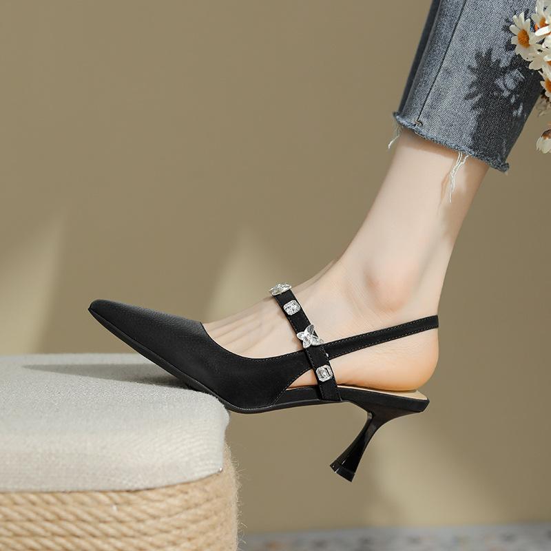 Босоножки на высоком каблуке с острым носком и стразами в виде бабочки, женская сумка на каблуке-шпильке, летняя обувь с открытой пяткой 34 чёрный
Босоножки на высоком каблуке с острым носком и стразами в виде бабочки, женская сумка на каблуке-шпильке, летняя обувь с открытой пяткой 34 чёрный