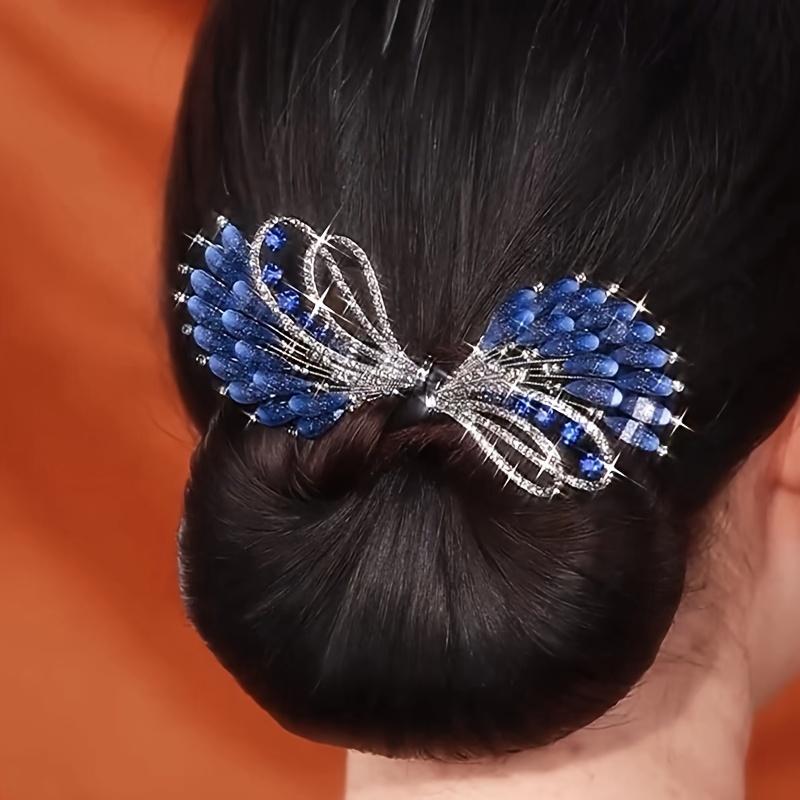 An Elegant, Shimmering Rhinestone Feather-Shaped Curling Iron, A Stylish and Exquisite Accessory for Updos, Suitable for Regular Hair Decoration
An Elegant, Shimmering Rhinestone Feather-Shaped Curling Iron, A Stylish and Exquisite Accessory for Updos, Suitable for Regular Hair Decoration