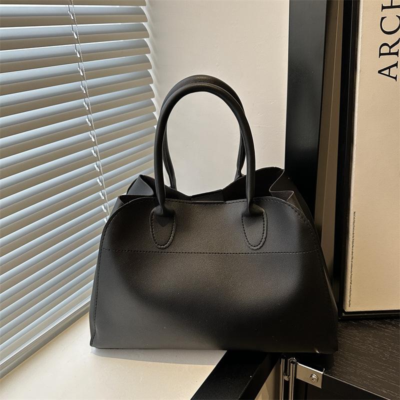 Bag women s tote bag large capacity crossbody spring and summer versatile shoulder handbag for class commuter bag for women чорний
Bag women s tote bag large capacity crossbody spring and summer versatile shoulder handbag for class commuter bag for women чорний