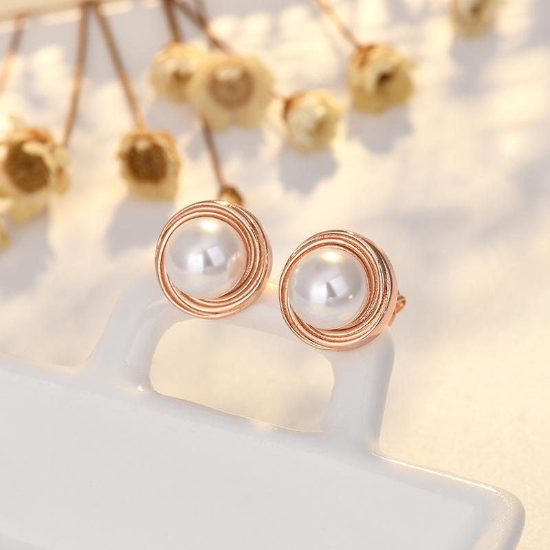 Light Luxury Bird s Nest Shape Pearl Earrings High-end Earrings Niche Design Earrings for Women
Light Luxury Bird s Nest Shape Pearl Earrings High-end Earrings Niche Design Earrings for Women
