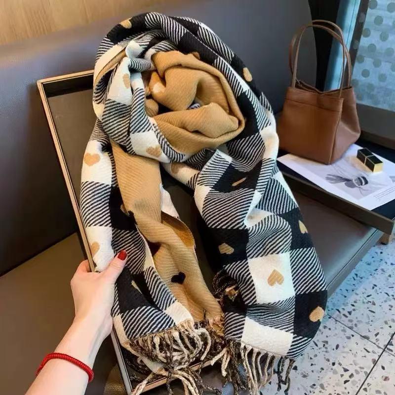 Korean Style 2025 Plaid Faux Cashmere Scarf: High-End, Versatile Neck Warmer with Love Heart Design 30*190
Korean Style 2025 Plaid Faux Cashmere Scarf: High-End, Versatile Neck Warmer with Love Heart Design 30*190