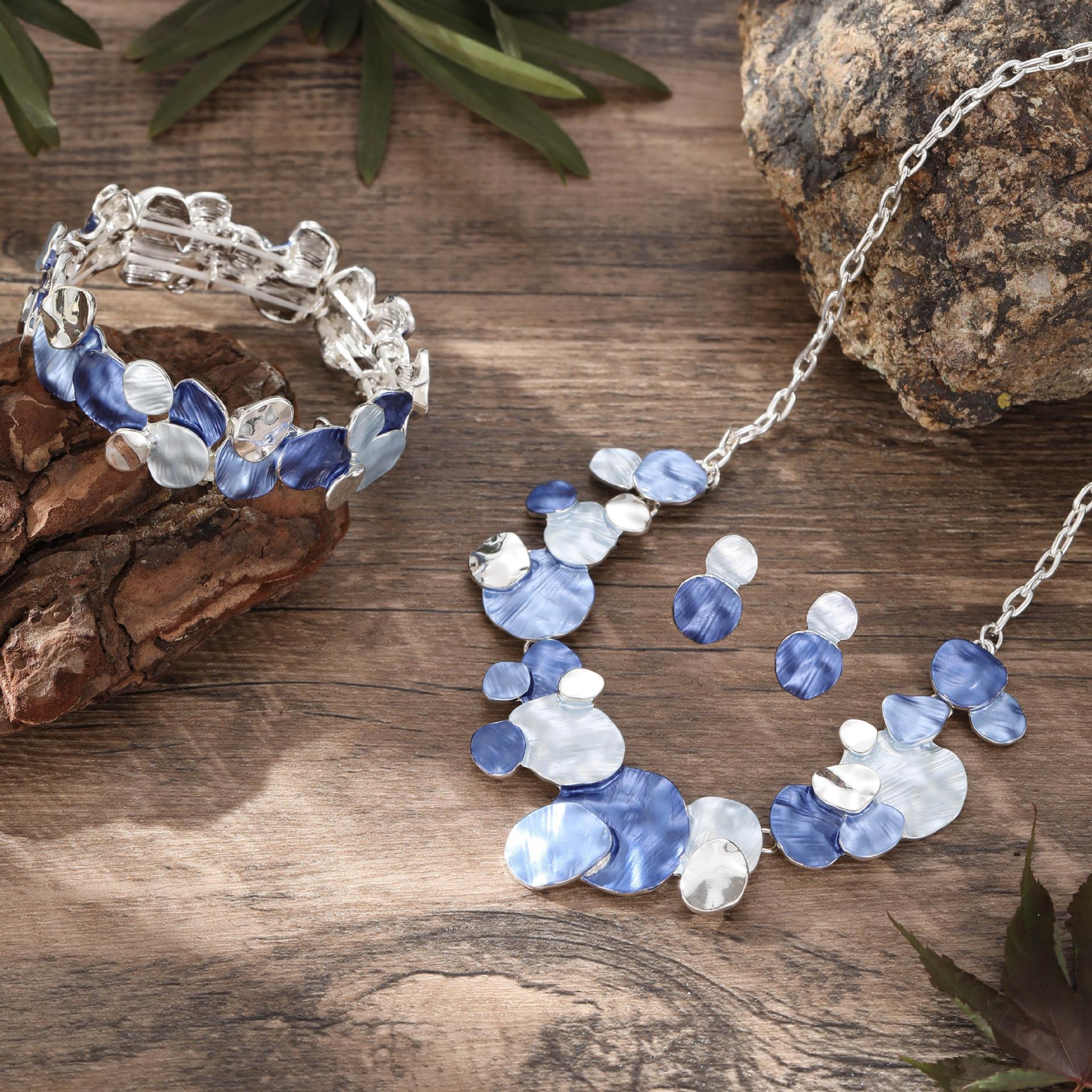 Цветная живопись маслом геометрический овальный набор серег-пуссет, ожерелья и браслета, женский высококлассный банкетный набор
Цветная живопись маслом геометрический овальный набор серег-пуссет, ожерелья и браслета, женский высококлассный банкетный набор