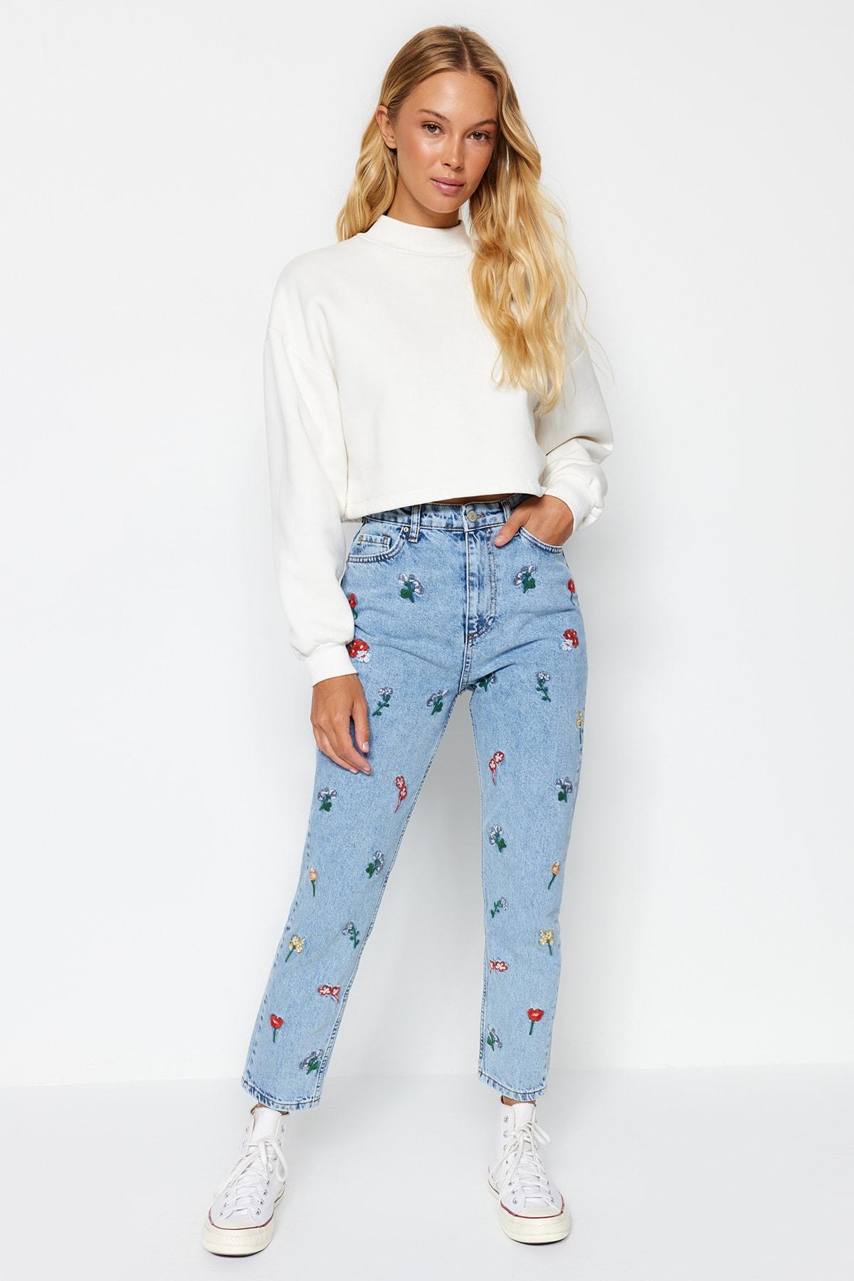 Модні жіночі джинси Mom Jeans нового сезону з високою талією з вишивкою XS слонова кістка
Модні жіночі джинси Mom Jeans нового сезону з високою талією з вишивкою XS слонова кістка