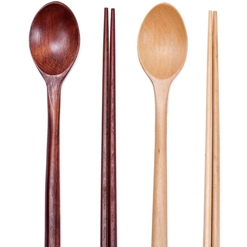 ZISIZ Lacquered Chopsticks and Spoon Set
ZISIZ Lacquered Chopsticks and Spoon Set