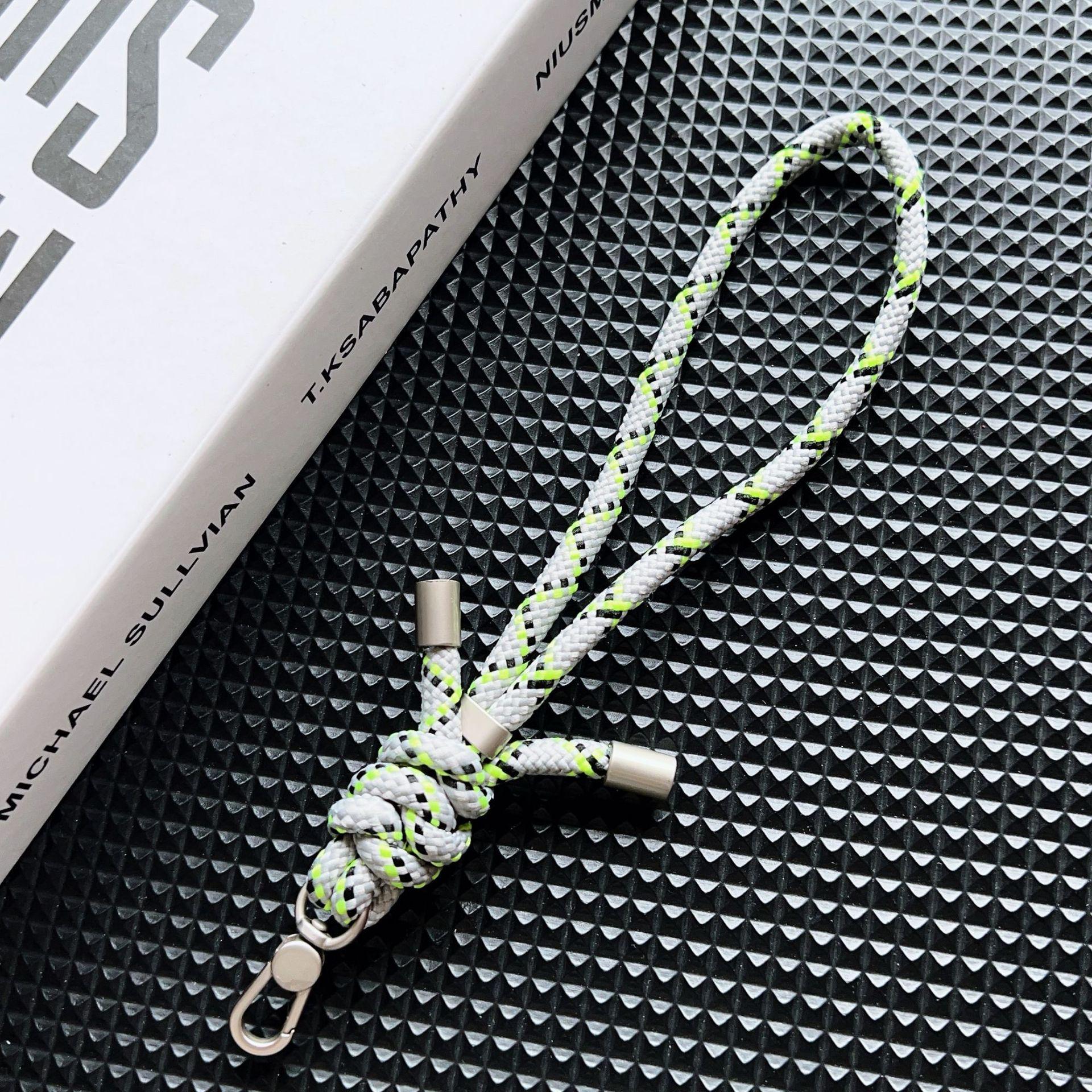 Chinese Knot Wristband Rope: Dopamine New Year Rotating Keychain & Anti-Lost Water Bottle Holder
Chinese Knot Wristband Rope: Dopamine New Year Rotating Keychain & Anti-Lost Water Bottle Holder