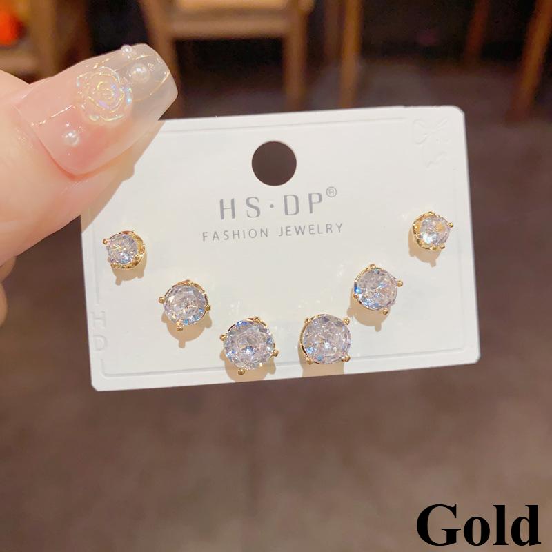 Супер Вспышка, Изысканные, Маленькие и Модные Серьги-Комбинации из Круглого Циркона, Серьги в Стиле для Повседневной Носки, Подходящие ко всему Three-piece set золотой
Супер Вспышка, Изысканные, Маленькие и Модные Серьги-Комбинации из Круглого Циркона, Серьги в Стиле для Повседневной Носки, Подходящие ко всему Three-piece set золотой